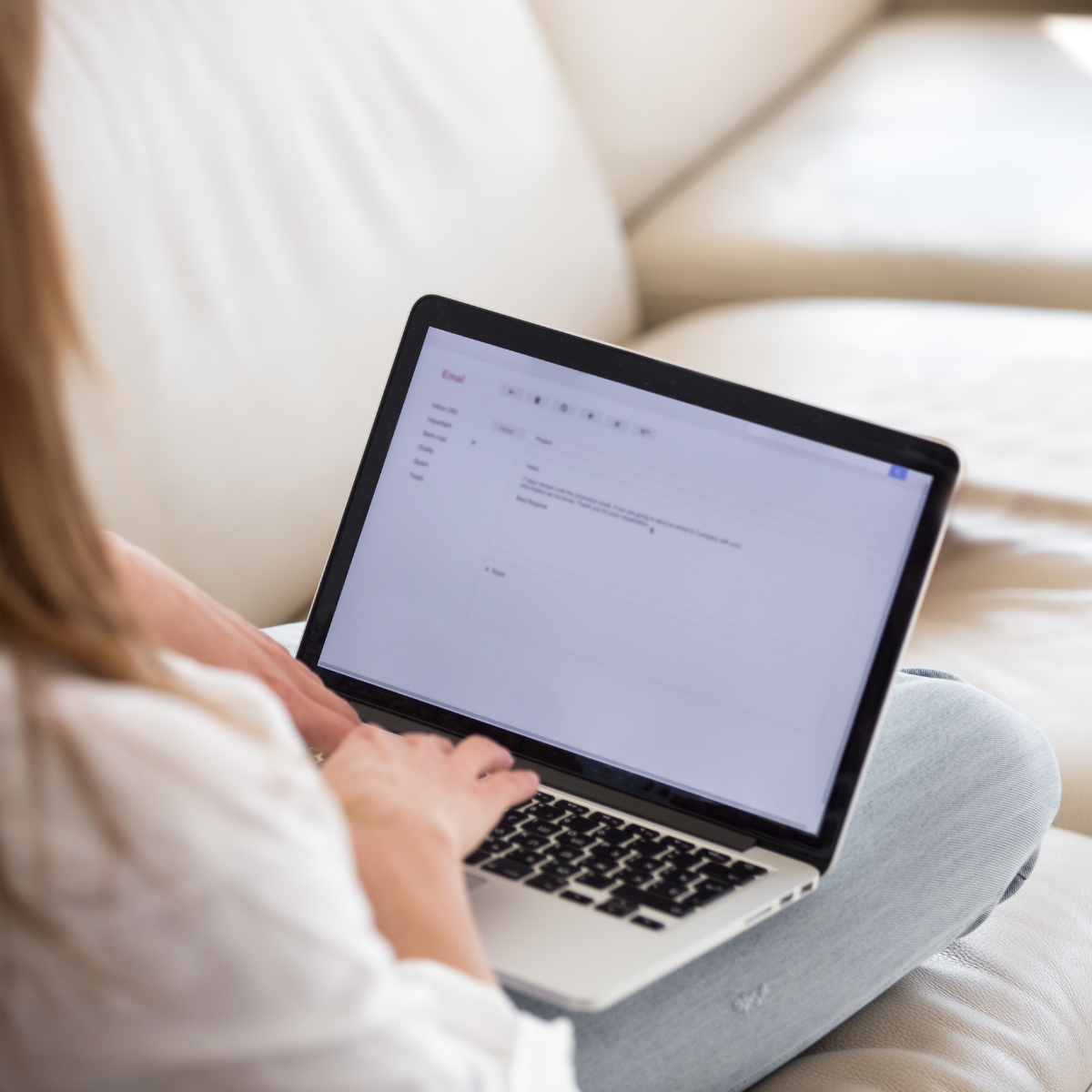 Who should I address my cover letter to if I can’t find a name?